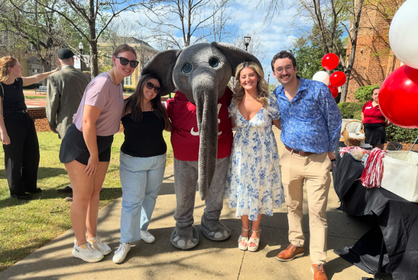 UA students with Big Al Mascot